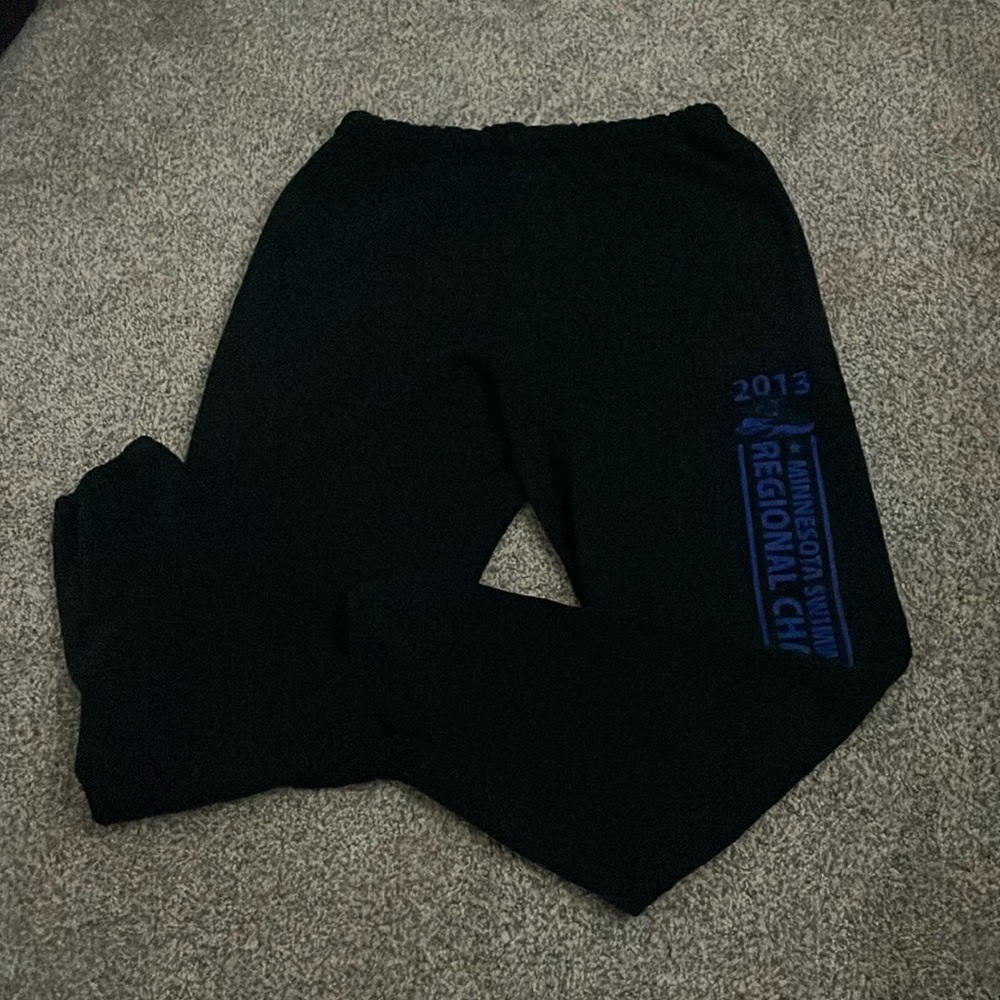 oversized sweatpants